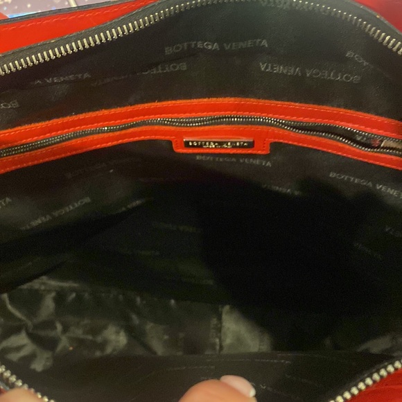 ❤️Bottega Veneta Leather Zip Bag ❤️ - Picture 7 of 11